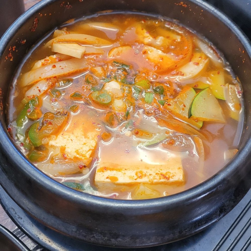 The spicy tofu soup, it was ok, not as good when compared to the mushroom hotpot. The spicy tofu soup, it was ok, not as good when compared to the mushroom hotpot.