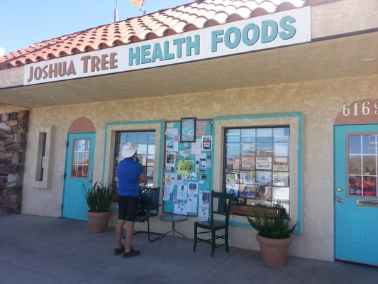 Joshua Tree Health Foods by null