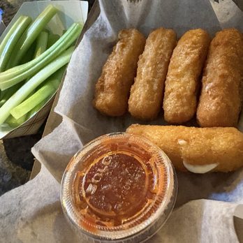 Center Pocket - Mozzarella cheese sticks - Sports Bars Near Me - Bowie, Maryland Center Pocket - Mozzarella cheese sticks - Sports Bars Near Me - Bowie, Maryland