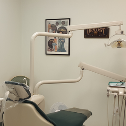 Howard Cobb III, DDS
