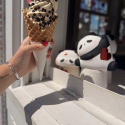 Amare Sweets & Treats