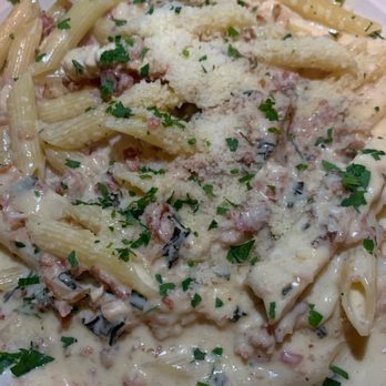 Garlic Rose Bistro - Pasta Carbonara - American Near Me - Cranford, New Jersey