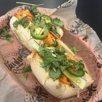 Banh Mi Spot - Lemongrass Chicken banh mi - Vietnamese Near Me - Chicago, Illinois Banh Mi Spot - Lemongrass Chicken banh mi - Vietnamese Near Me - Chicago, Illinois
