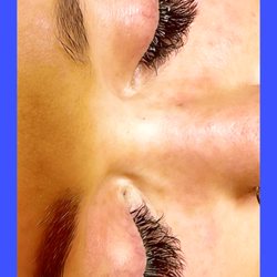 Bounce Back Lashes by Jen - Model