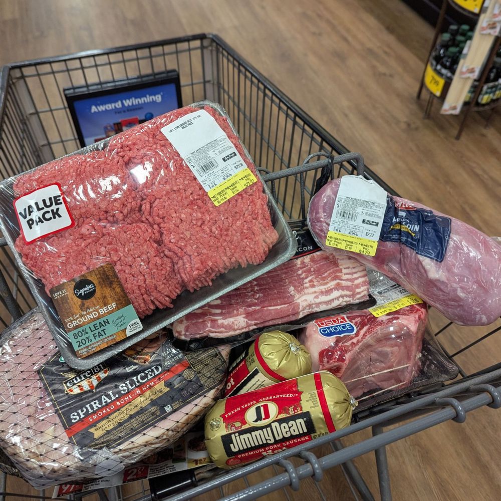 Tom Thumb - Bacon $3.97/lb, Ham $0.97 cents a pound for Spiral Cut Cure 81...are u kidding me - Grocery Near Me - Mckinney, Texas Tom Thumb - Bacon $3.97/lb, Ham $0.97 cents a pound for Spiral Cut Cure 81...are u kidding me - Grocery Near Me - Mckinney, Texas