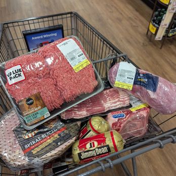 Tom Thumb - Bacon $3.97/lb, Ham $0.97 cents a pound for Spiral Cut Cure 81...are u kidding me - Grocery Near Me - Mckinney, Texas Tom Thumb - Bacon $3.97/lb, Ham $0.97 cents a pound for Spiral Cut Cure 81...are u kidding me - Grocery Near Me - Mckinney, Texas