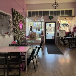 Sawyer's Sweet Spot - Inside shop