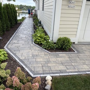 Alderwood Landscaping - Side walkway - Landscape Architects or Designers Near Me - Eagle, Idaho Alderwood Landscaping - Side walkway - Landscape Architects or Designers Near Me - Eagle, Idaho