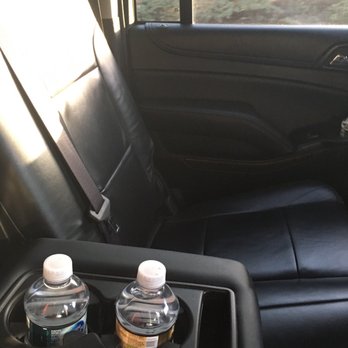 Savvy Transportation - Free water and mini-candy bars! Plus an outlet so you can charge your phone. - Limos Near Me Savvy Transportation - Free water and mini-candy bars! Plus an outlet so you can charge your phone. - Limos Near Me