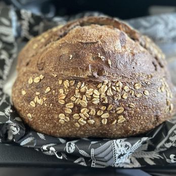 Market Pizza - Walnut cranberry loaf - Pizza Near Me - Malibu, California Market Pizza - Walnut cranberry loaf - Pizza Near Me - Malibu, California