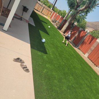 California Custom Turf - Rear artificial turf - Artificial Turf Near Me California Custom Turf - Rear artificial turf - Artificial Turf Near Me