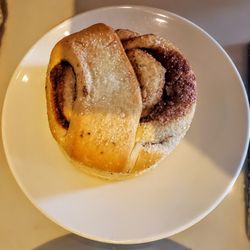 Baker Hansen - Cinnamon Roll at Baker Hansen Rådhusgata
