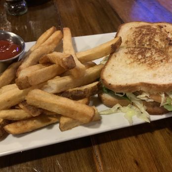 The Craft Bar - Destin - Tuna BLT - Gastropubs Near Me - Destin, Florida