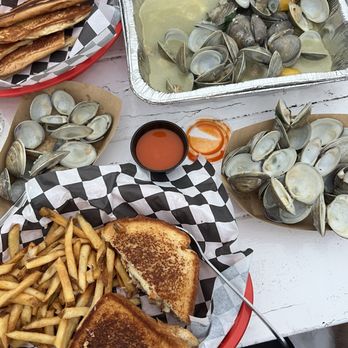 West Side Saloon - Steamers and lobster grilled cheese - Bars Near Me - West Wildwood, New Jersey West Side Saloon - Steamers and lobster grilled cheese - Bars Near Me - West Wildwood, New Jersey