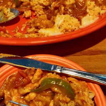 La Primavera Restaurant - Pollo con arroz with black beans - Mexican Near Me - Martinez, California La Primavera Restaurant - Pollo con arroz with black beans - Mexican Near Me - Martinez, California