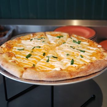 101 Crafthouse - Buffalo chicken pizza - Pizza Near Me - Richmond, Virginia