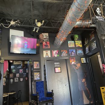 Black House Cafe - The atmosphere - Coffee & Tea Near Me - Indianapolis, Indiana Black House Cafe - The atmosphere - Coffee & Tea Near Me - Indianapolis, Indiana