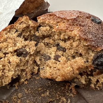 la Madeleine - Blueberry muffin. The berries were as dry & wrinkled as a raisin. Disappointed in the quality. - Bakeries Near Me - Albuquerque, New Mexico