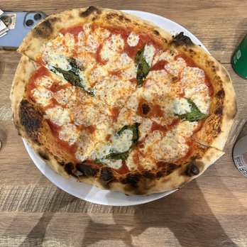 Sylvia Pizza - Pizza Near Me - San Marcos, Texas