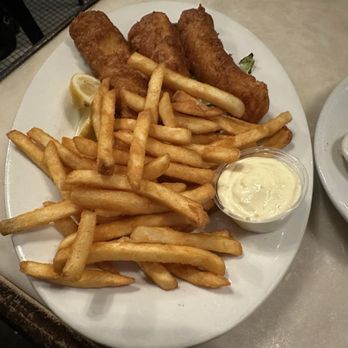 McGarvey's Saloon & Oyster Bar - Fish and chips - Pubs Near Me - Annapolis, Maryland McGarvey's Saloon & Oyster Bar - Fish and chips - Pubs Near Me - Annapolis, Maryland