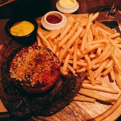 Bouchon Bistro Francais