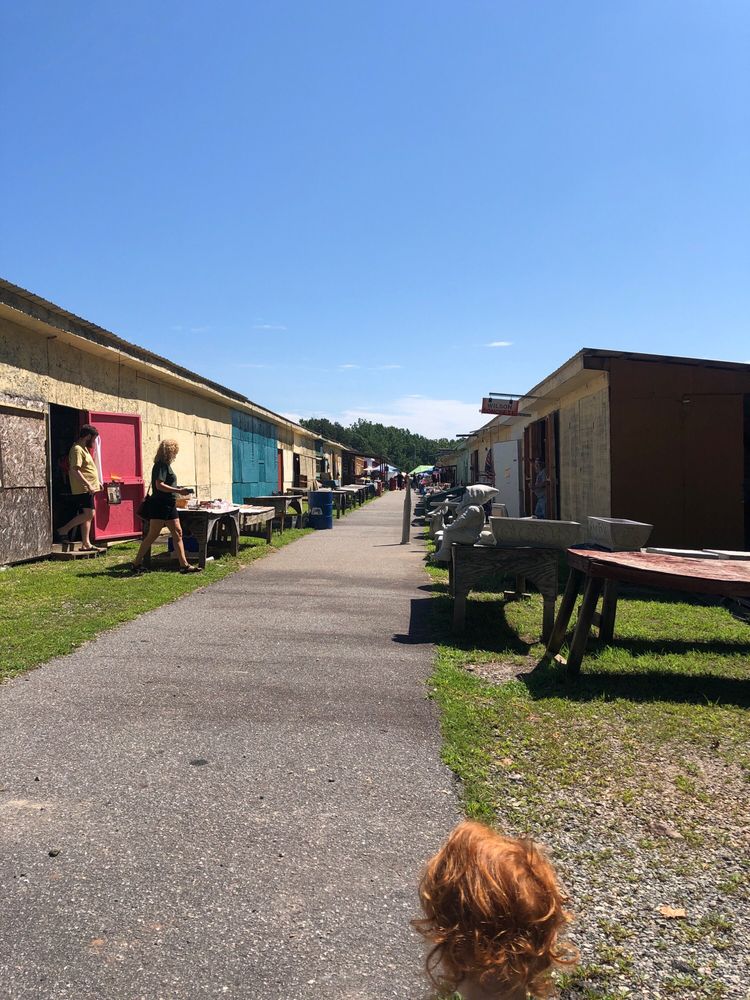 NEW FORTY FLEA MARKET Updated October 2024 5550 Paradise Ave, Valdese, North Carolina