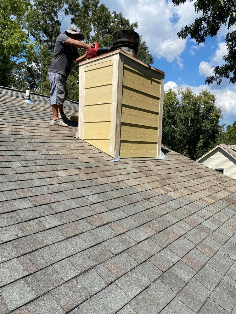 Slide of Reyes Construction