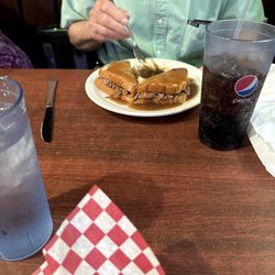 Spudley's Family Restaurant - Hot Beef Sandwich