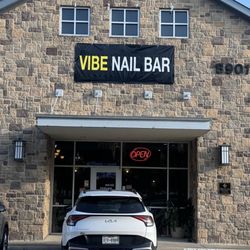 Changed their name to Vibe Nail bar.