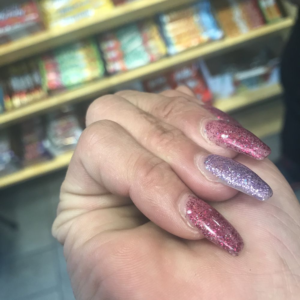 Wonder Nails - After 4 days. Nails are thin, lumpy, all different lengths, need a fill only after 4 days. Asked for them to redo them and was rushed out. - Nail Salons Near Me - Chesapeake, Virginia Wonder Nails - After 4 days. Nails are thin, lumpy, all different lengths, need a fill only after 4 days. Asked for them to redo them and was rushed out. - Nail Salons Near Me - Chesapeake, Virginia