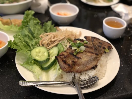 Pho Linh by null