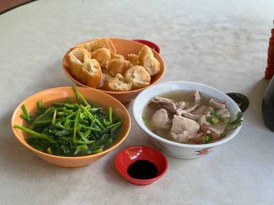 Outram Park Ya Hua Rou Gu Cha by null