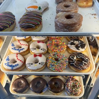 Freshh Donuts - Donuts Near Me - Ontario, California