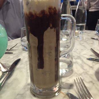 Sugar Factory - Rosemont - Chocolate shake - Desserts Near Me - Rosemont, Illinois Sugar Factory - Rosemont - Chocolate shake - Desserts Near Me - Rosemont, Illinois