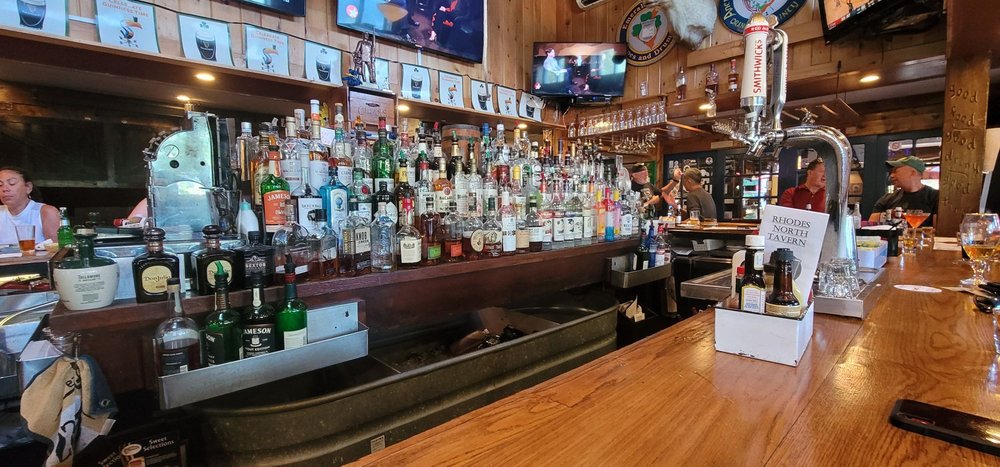 Rhodes North Tavern