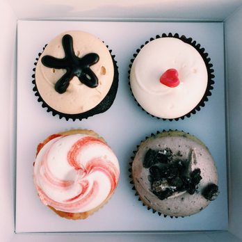Georgetown Cupcake - Cupcakes Near Me - Washington, DC, District of Columbia