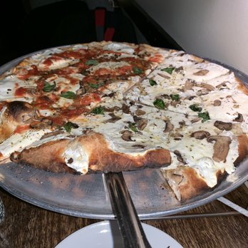 Juliana's - Half-Margherita and Half-White Mushroom Pizza! - Pizza Near Me - Brooklyn, New York
