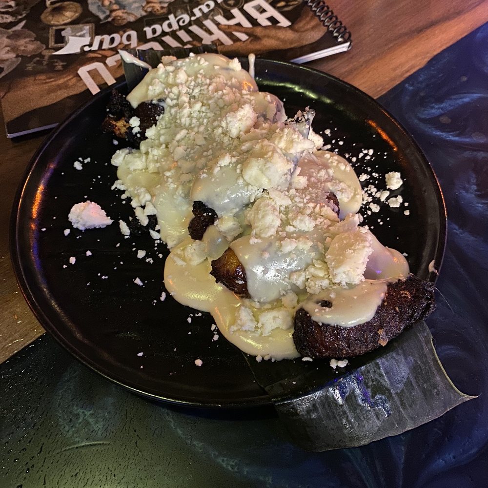 Barroco - Maduros con queso - Latin American Near Me - Lakewood, Ohio Barroco - Maduros con queso - Latin American Near Me - Lakewood, Ohio