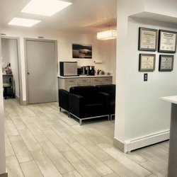Petrakis Dental - Reception/Waiting area