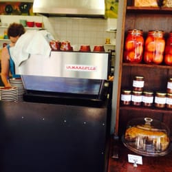Dee-licious - Campos coffee served