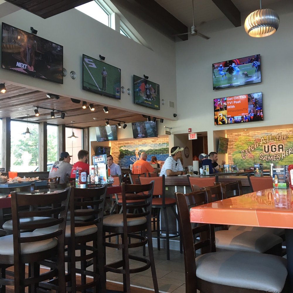 Hooters - Snack time - Chicken Wings Near Me - Buford, Georgia Hooters - Snack time - Chicken Wings Near Me - Buford, Georgia