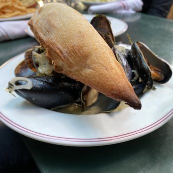 Simonette - mussels or something seafoody - French Near Me - Culver City, California Simonette - mussels or something seafoody - French Near Me - Culver City, California