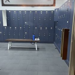 Athletica Health and Fitness - Women's locker room