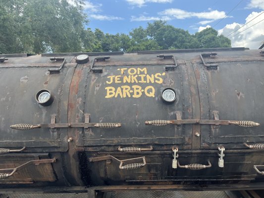 Tom Jenkins BBQ by null