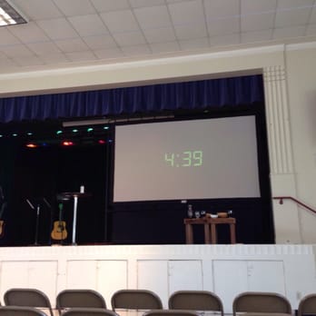 Risen Church - Countdown to showtime - Churches Near Me - Santa Monica, California Risen Church - Countdown to showtime - Churches Near Me - Santa Monica, California