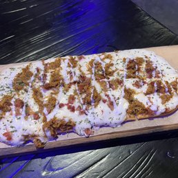 Chicken Bacon Ranch Flatbread Chicken Bacon Ranch Flatbread