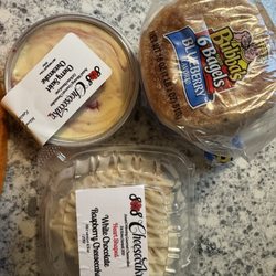 808 Cheesecake - Pathetic portions for the price.