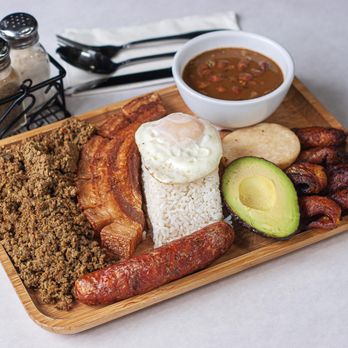 Bandeja Paisa - Colombian Near Me - Orlando, Florida