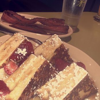 Snooze, an A.M. Eatery - OMG French Toast, different but good - Breakfast & Brunch Near Me - Addison, Texas