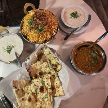 Royal Indian Curry House - Garlic naan, veggie briyani, lamb curry - Indian Near Me - Long Beach, California Royal Indian Curry House - Garlic naan, veggie briyani, lamb curry - Indian Near Me - Long Beach, California